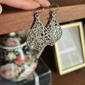 Elegant Silvery Earrings Dangle